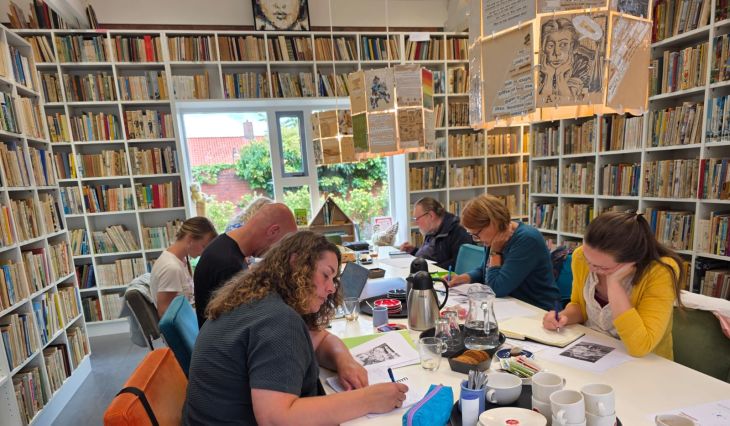 Schrijfgroep Spiegelschrijven bij VIDA Schrijfgroep Spiegelschrijven bij VIDA