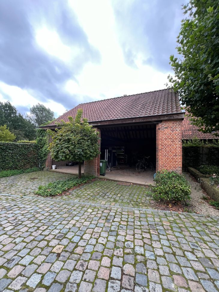 Toen Loma Linda nog een schuur was Toen Loma Linda nog een schuur was